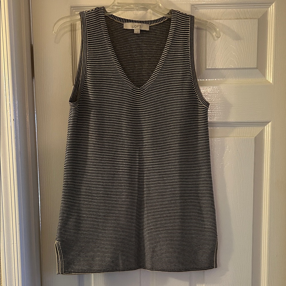 LOFT Black and White Knit Top